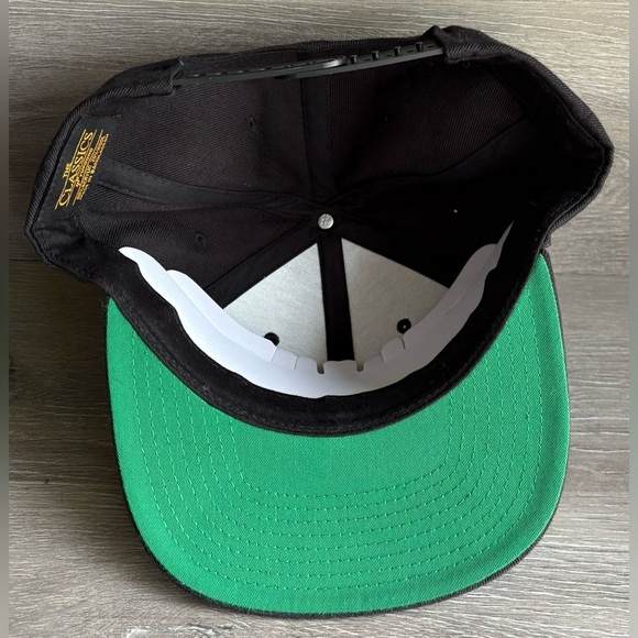 Miami Dolphins Custom Embroidered Snapback hat NWT Black/White - Picture 3 of 3